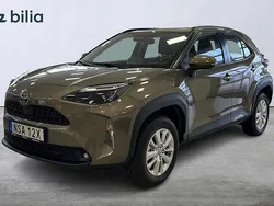 Grön Ny 2025 Toyota Yaris Cross Active SUV | 298 500 kr (Bra pris)