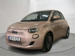 Röd Begagnad 2022 Fiat 500e | 159 000 kr