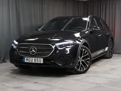 Svart Begagnad 2024 Mercedes E220 Avantgarde Sedan | 729 000 kr