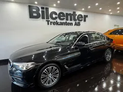 Svart Begagnad 2018 BMW 520 Sport Line Sedan | 239 900 kr (Marknadspris)