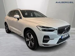Vit Begagnad 2022 Volvo XC60 Plus SUV | 499 500 kr (Lite dyr)