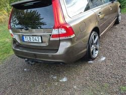 Brun Begagnad 2014 Volvo V70 Momentum Kombi | 115 000 kr (Marknadspris)