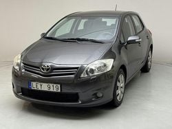 Mörkgrå Begagnad 2011 Toyota Auris Plus | 55 000 kr (Marknadspris)