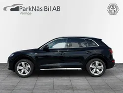 Svart (mythical svart metallic) Begagnad 2021 Audi Q5 S-Line SUV | 439 900 kr (Dyr)