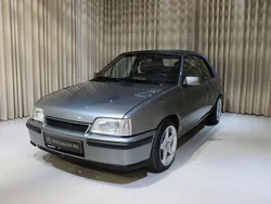 Grå Begagnad 1990 Opel Kadett Cab | 79 900 kr