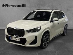 Vit Begagnad 2023 BMW iX1 M Sport SUV | 459 000 kr (Marknadspris)