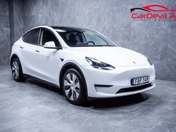 Vit Begagnad 2022 Tesla Model Y Long Range SUV | 319 800 kr (Superpris)
