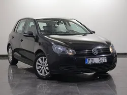 Svart Begagnad 2011 VW Golf VII Halvkombi | 99 000 kr (Marknadspris)