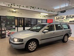 Blå Begagnad 2001 Volvo V70 Kombi | 44 900 kr (Dyr)
