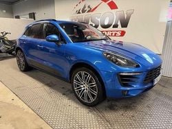 Blå Begagnad 2015 Porsche Macan S Sport SUV | 339 900 kr (Marknadspris)