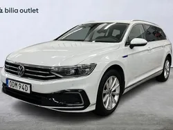 Vit Begagnad 2020 VW Passat GTE Kombi | 234 900 kr (Marknadspris)