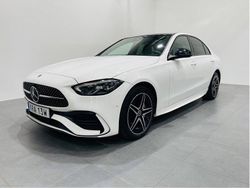 Vit Begagnad 2023 Mercedes C300e AMG Sedan | 475 000 kr (Marknadspris)