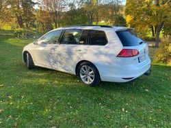 Vit Begagnad 2016 VW Golf VII Kombi | 89 000 kr (Superpris)