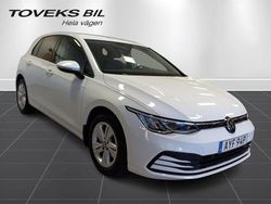 Vit (pure white) Begagnad 2023 VW Golf VIII Kombi | 229 000 kr (Marknadspris)