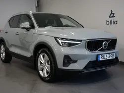 Grå Begagnad 2023 Volvo XC40 Core SUV | 349 900 kr (Bra pris)