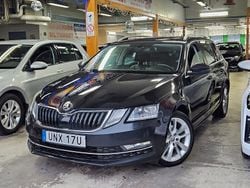 Svart Begagnad 2019 Skoda Octavia G-TEC Kombi | 89 999 kr