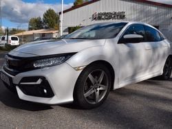 Vit Begagnad 2019 Honda Civic Elegance Halvkombi | 199 900 kr (Marknadspris)