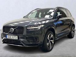 Grå Begagnad 2022 Volvo XC90 R-Design SUV | 649 900 kr (Marknadspris)