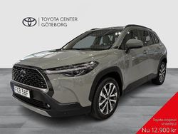 Grön Begagnad 2024 Toyota Corolla Cross Style SUV | 349 900 kr (Marknadspris)