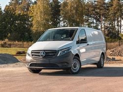 Vit Begagnad 2024 Mercedes e-Vito Minibuss | 648 750 kr