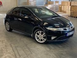 Svart Begagnad 2010 Honda Civic Sport Halvkombi | 49 000 kr (Bra pris)