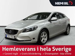 Silver Begagnad 2016 Volvo V40 Momentum Halvkombi | 139 900 kr (Marknadspris)