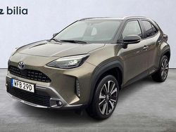 Grön Begagnad 2022 Toyota Yaris Cross Edition SUV | 309 900 kr (Marknadspris)