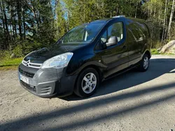 Svart Begagnad 2015 Citroën Berlingo Minibuss | 40 000 kr (Superpris)