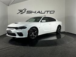 Mörkröd Begagnad 2018 Dodge Charger Sedan | 399 900 kr