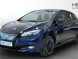 Mörkblå (blue) Begagnad 2023 Nissan Leaf N-Connecta Halvkombi | 259 900 kr (Lite dyr)