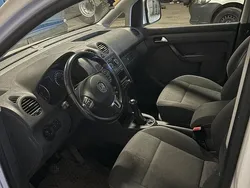 Vit Begagnad 2014 VW Caddy Minibuss | 92 000 kr (Marknadspris)
