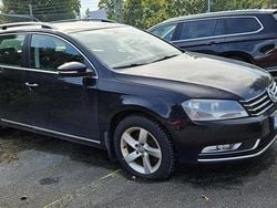 Svart Begagnad 2012 VW Passat Kombi | 30 000 kr (Superpris)