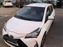 Vit Begagnad 2018 Toyota Yaris Active Halvkombi | 120 000 kr (Marknadspris)