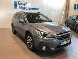 Grå (platinum gray metallic) Begagnad 2018 Subaru Outback SUV | 259 000 kr (Lite dyr)