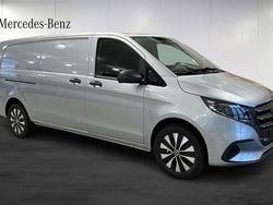 Svart Ny 2025 Mercedes Vito Minibuss | 592 900 kr (Bra pris)