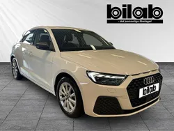 Vit Begagnad 2022 Audi A1 Sportback Proline Halvkombi | 209 000 kr (Marknadspris)
