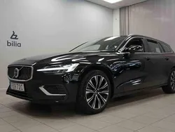 Svart Begagnad 2023 Volvo V60 Kombi | 429 900 kr (Marknadspris)