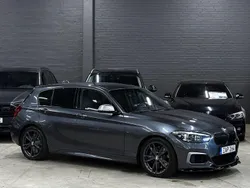 Grå (grå metallic) Begagnad 2018 BMW M140 M Sport Halvkombi | 359 900 kr (Lite dyr)