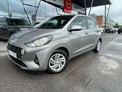 Gråmetallic Begagnad 2020 Hyundai i10 Essential Halvkombi | 119 500 kr (Lite dyr)