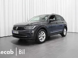 Grå Begagnad 2021 VW Tiguan SUV | 279 500 kr (Marknadspris)