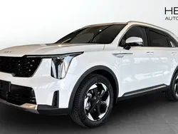 Vit (white) Ny 2025 Kia Sorento Advance SUV | 659 900 kr (Lite dyr)
