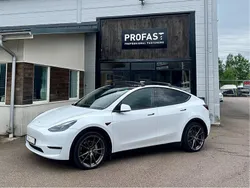 Vit Begagnad 2022 Tesla Model Y Long Range SUV | 335 000 kr (Superpris)