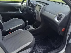 Silver Begagnad 2020 Toyota Aygo X-play Halvkombi | 92 000 kr (Bra pris)