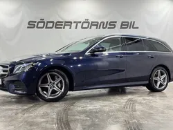 Mörkblå Begagnad 2019 Mercedes E300 AMG Kombi | 359 900 kr (Marknadspris)
