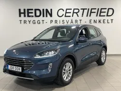 Blå (blue) Begagnad 2022 Ford Kuga Titanium SUV | 259 900 kr (Marknadspris)