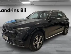 Svart Begagnad 2023 Mercedes GLC400d AMG line SUV | 739 900 kr