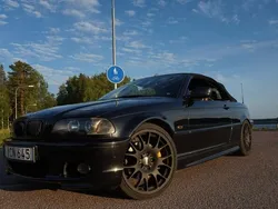 Svart Begagnad 2001 BMW 330 Cabriolet M Sport Cab | 128 000 kr (Marknadspris)