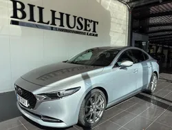 Grå Begagnad 2019 Mazda 3 Sedan | 219 900 kr (Marknadspris)