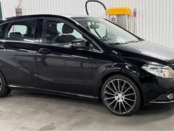Svart Begagnad 2013 Mercedes B180 Minibuss | 99 000 kr (Marknadspris)