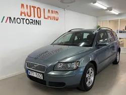 Grön Begagnad 2005 Volvo V50 Kombi | 44 900 kr (Marknadspris)
